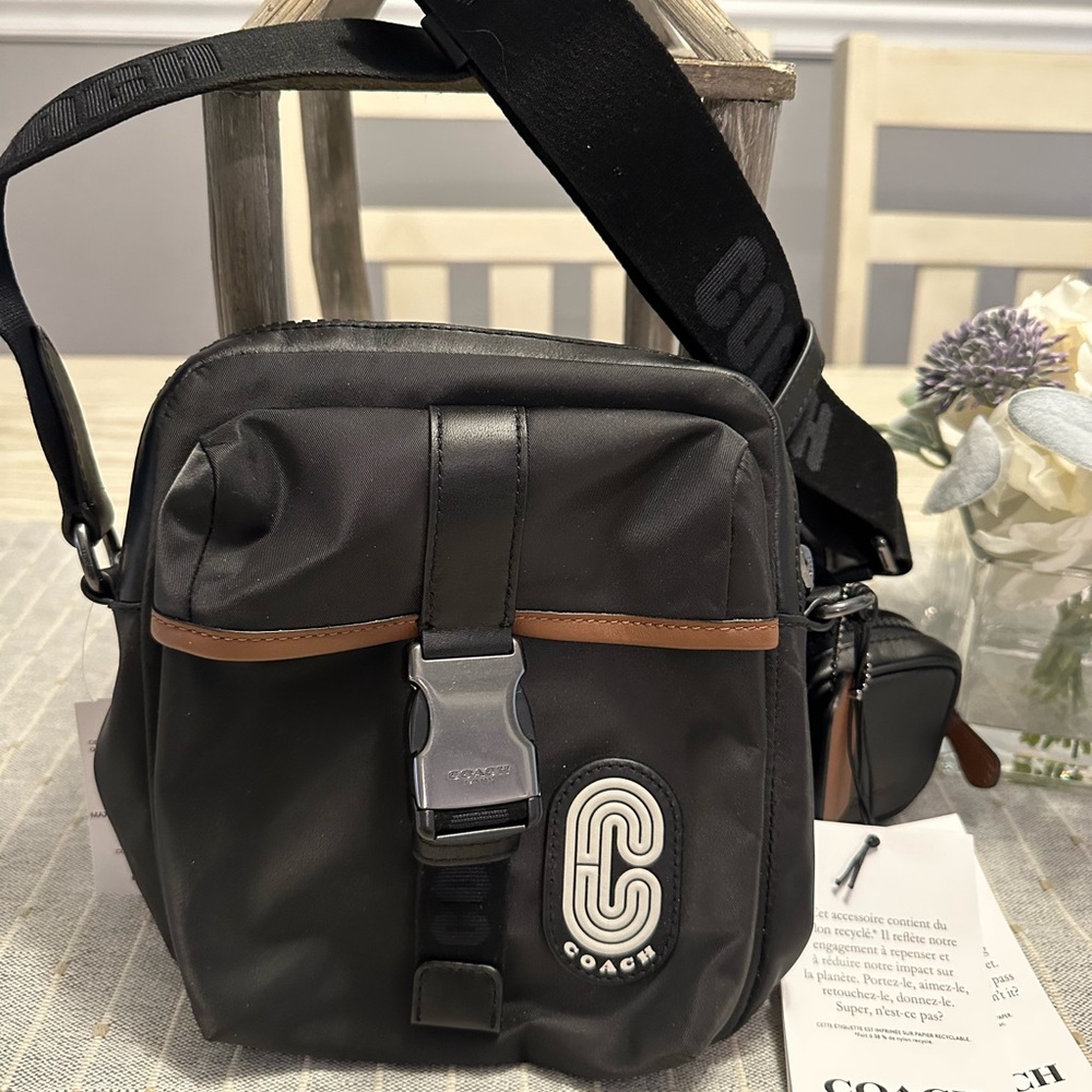 Coach, Max Crossbody